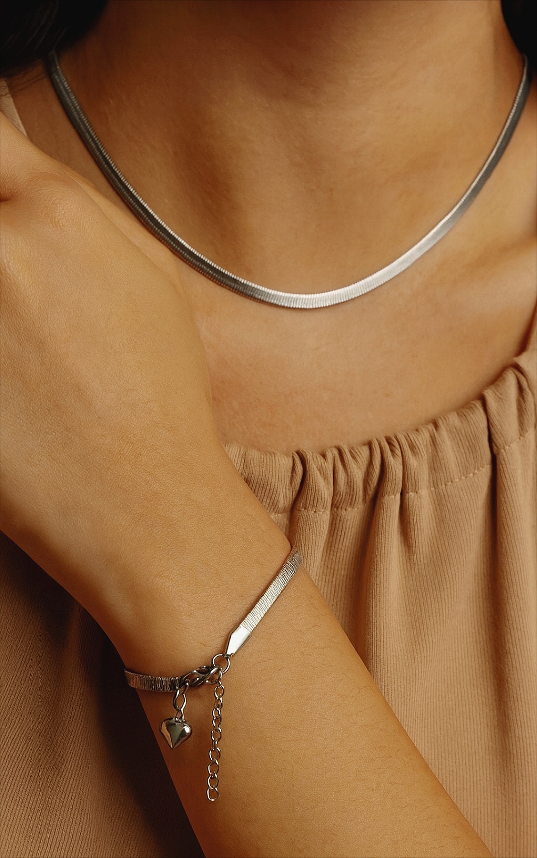 نیم ست ماری نقره ای