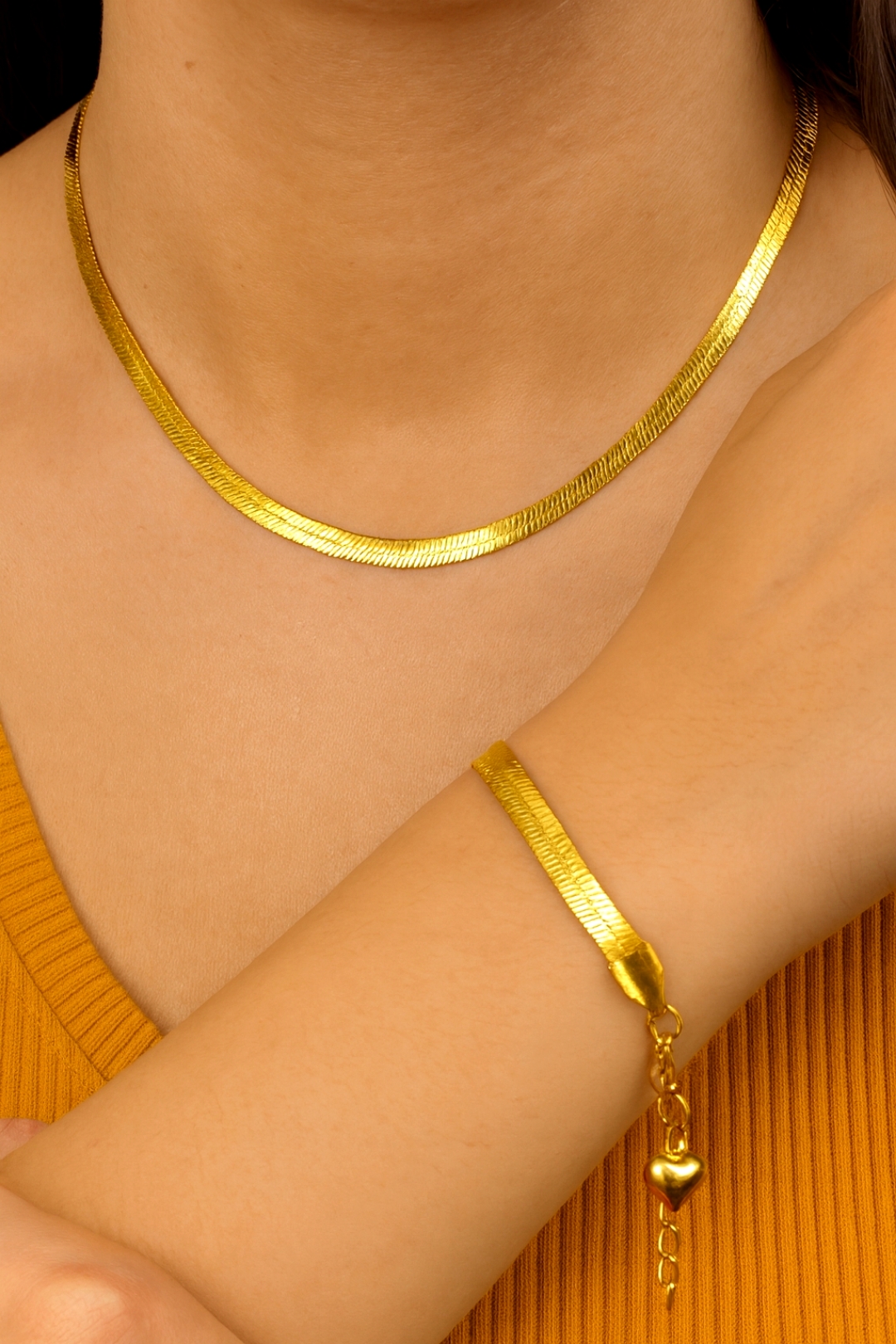 نیم ست ماری طلایی